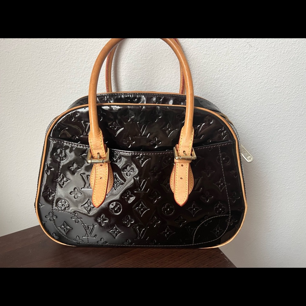 Louis Vuitton 2008 Amarante Vernis Summit Drive Bag